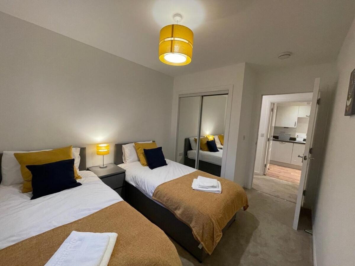 2 Bedroom Luxury Flat In Quiet Village Of Bishopton Bishopton  Eksteriør bilde